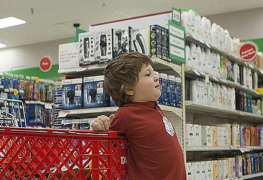 Thirty kids get Christmas early through Shop With A Cop